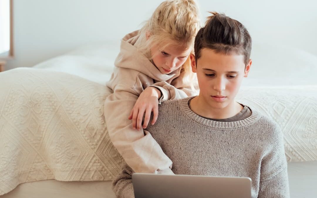 Infancia: Emociones Vs Tecnología en un mundo que corre veloz